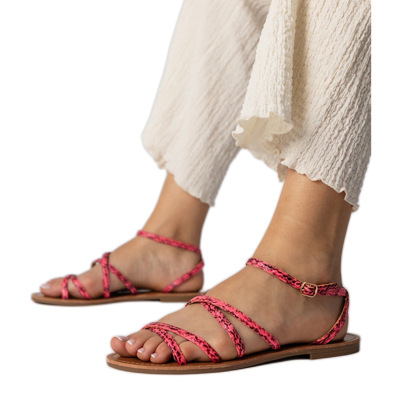 Růžové sandály na ploché podrážce růžový Růžové sandály na ploché podrážce růžový