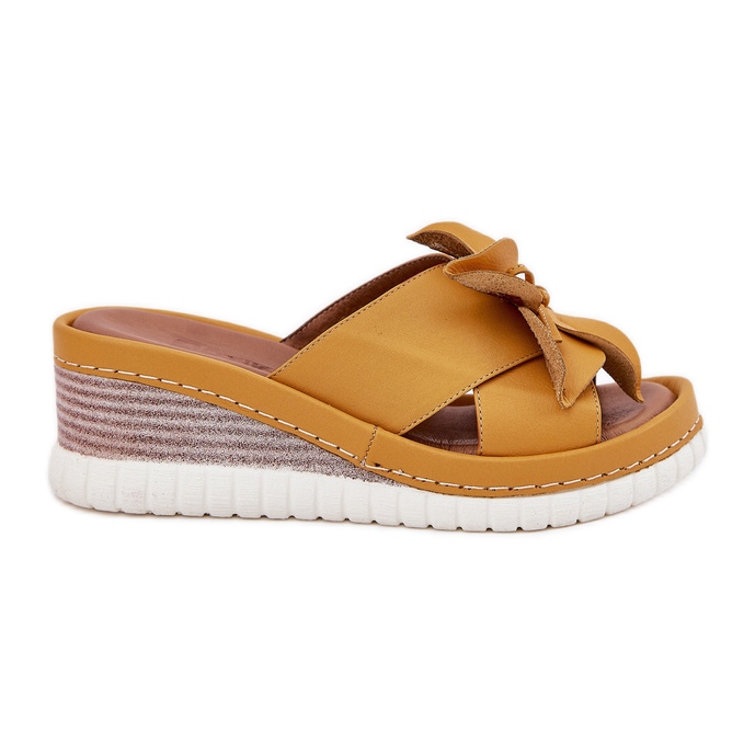 ARTIKER Dámské kožené klíny s dekorativním květinovým umělcem 52C0504 žluté žlutá