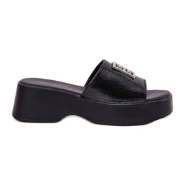 Vinceza Dámské kožené žabky s dekorací Vincez 79526 Black černá