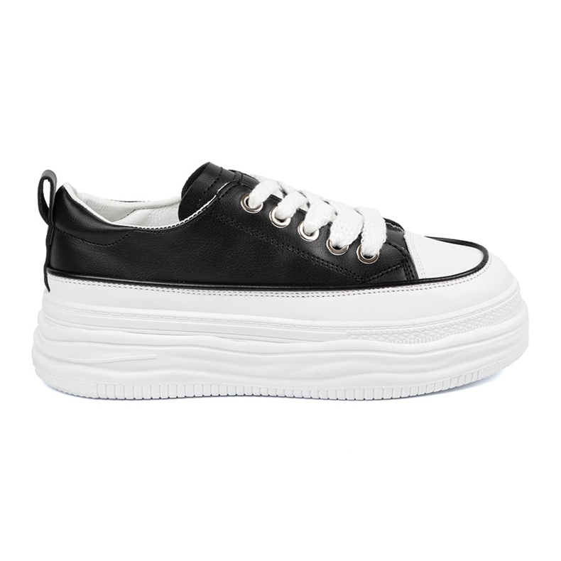 Černé a bílé tenisky na platformě černá