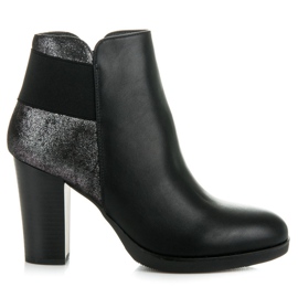 Vinceza Boty na sloupku černý