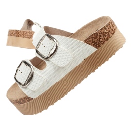 Lee Cooper LCW-25-35-3496l žabky bílý Lee Cooper LCW-25-35-3496l žabky bílý