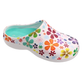 Dr.orto Befado Women's Foam pantofle 54D110 s květinami bílý