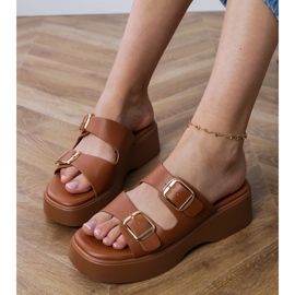 Hnědé překlopení se svorky na pruhy hnědý Hnědé překlopení se svorky na pruhy hnědý