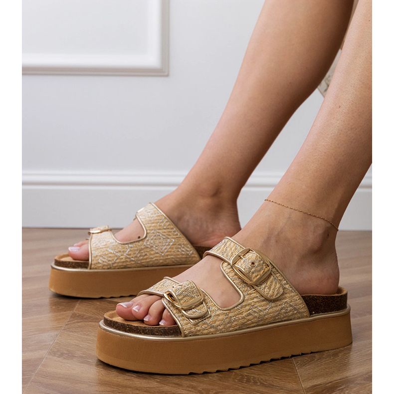 Beige-Silver klapky se svorkami na pruzích stříbrný Beige-Silver klapky se svorkami na pruzích stříbrný