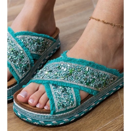 Zelené žabky s pruhy zelený