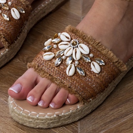 Brown Espadrille žabky se skořápkami hnědý