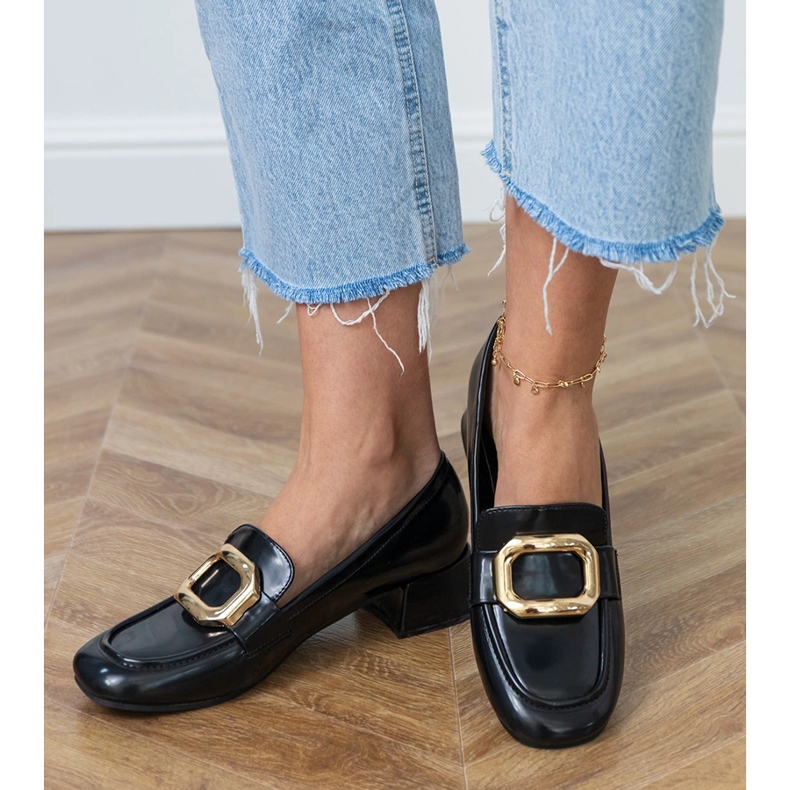 Black Women's Lowoled Shoes se zlatou dekorací černá Black Women's Lowoled Shoes se zlatou dekorací černá