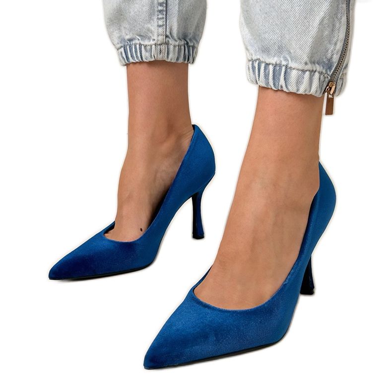 Navy modrá velurová čerpadla na vysoké patě modrý