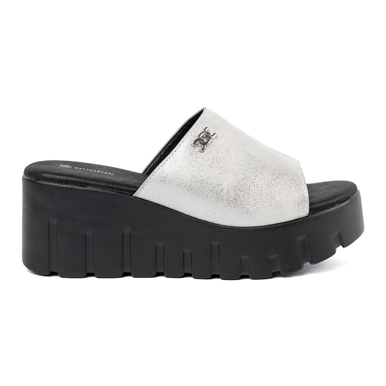 Goodin Stříbrné žabky na černé platformě stříbrný Goodin Stříbrné žabky na černé platformě stříbrný