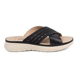 Černé pantofle na platformě černý