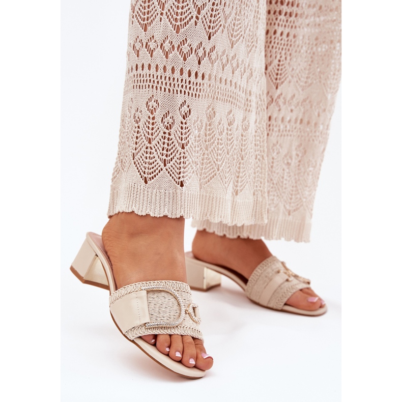 Dámské vysoké podpatky s dekorativním detailem béžové béžový Dámské vysoké podpatky s dekorativním detailem béžové béžový