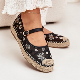 Mesh espadrilles s výšivkou na černé platformě černá
