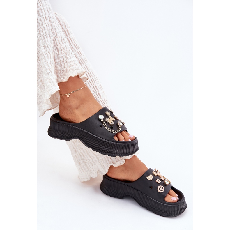 Dámské pěnové žabky se zlatými kolíky černé kolíky černá