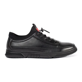 Izolovaná černá sportovní bota černý