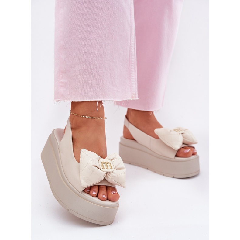 Dámské kožené sandály na platformě s Chebello 4641 Beige béžový Dámské kožené sandály na platformě s Chebello 4641 Beige béžový