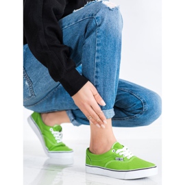 New Age Trenéři zelený