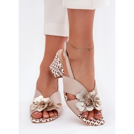 Dámské kožené sandály na Laura Messi 2950 Beige Flowers Post béžový Dámské kožené sandály na Laura Messi 2950 Beige Flowers Post béžový