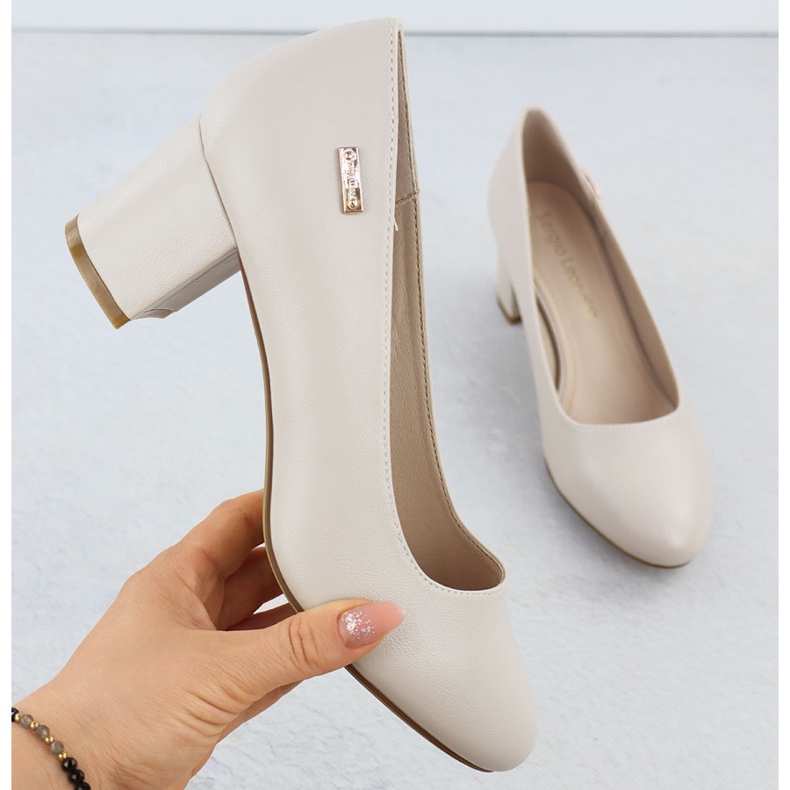 Čerpadla na sloupku Sergio Leone PB178