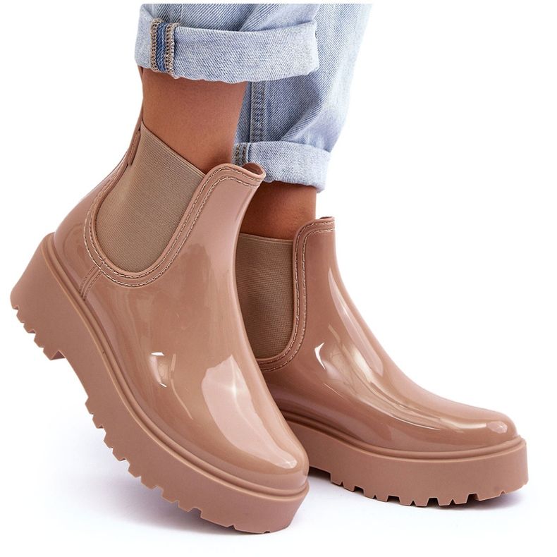 Dámské lakované studny na platformě Big Star MM274396 béžový Dámské lakované studny na platformě Big Star MM274396 béžový