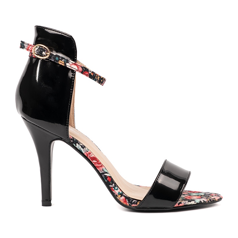 Shelvt Černé sandály na vysoké patě s vložkami Capats černá Shelvt Černé sandály na vysoké patě s vložkami Capats černá