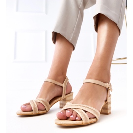Béžové sandály na sloupu připevněné na kotníku Markot béžový Béžové sandály na sloupu připevněné na kotníku Markot béžový