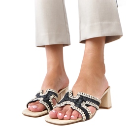 Black Crochet Blip Flip Flops on the Samita Post černá Black Crochet Blip Flip Flops on the Samita Post černá