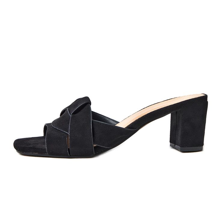 Černé klasické žabky na Post Risana Ekozamszu černá