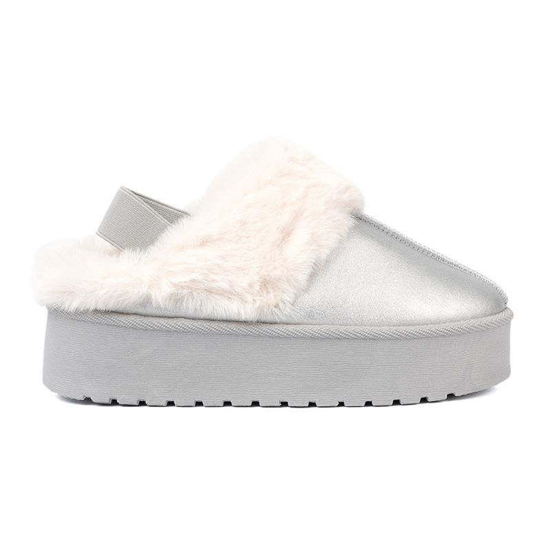 Shelvt Stříbrné sněhové boty s kožešinou a platformou stříbrný