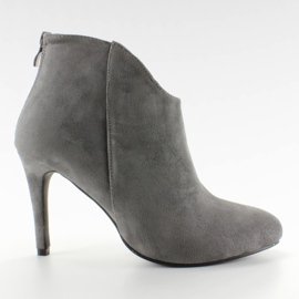 Boty s výřezem na přední straně šedé barvy M239 šedá