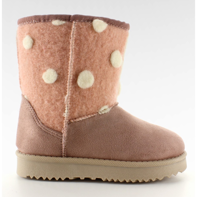 Zaneprázdněné děti s Rosou se cítily nahoře růžový