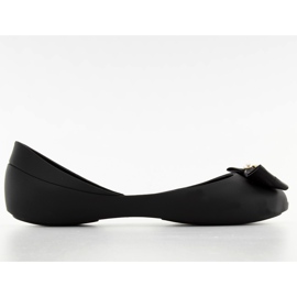 Meliski baleríny s černým lukem