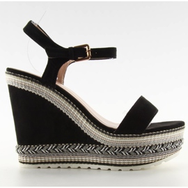 Krásné sandály na klínu LL-56 černé černá