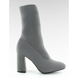 QQ-08 Šedé hvězdné ponožky šedá