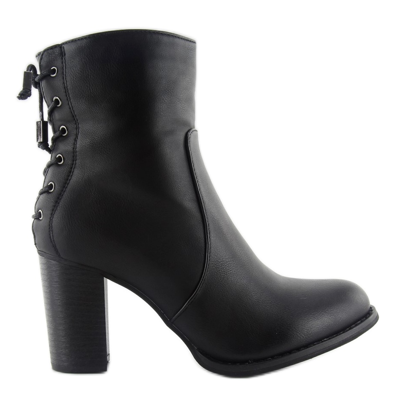 Ozdobné šněrovací boty C288 černá