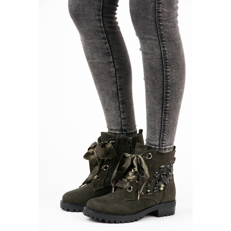 Vices Dělníci Svázané Stuhou zelená