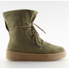 Zelené kozačky s vysokou podrážkou zelená