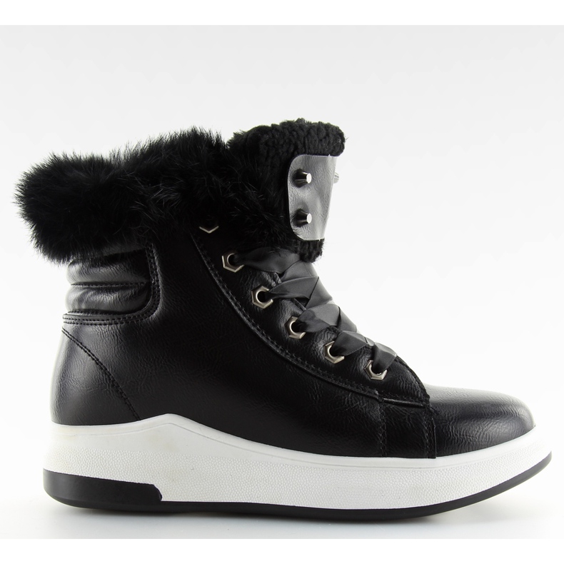 Izolovaná sportovní obuv černá KB-039 černá