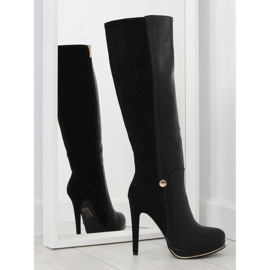 Černé boty na platformě JU860 černý