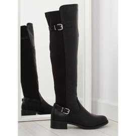 Černé kozačky s pružným svrškem černá