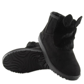 Černá emusie s ušima B198 černá černý