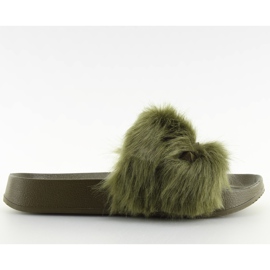 Zelené S37 zelené pantofle s kožíškem zelená