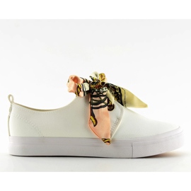 Tenisky šněrované bílou stuhou bílý