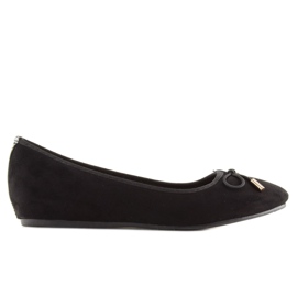 Černé balerínky na skrytém černém klínku černý