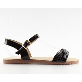 Sandály s lesklými černými pruhy