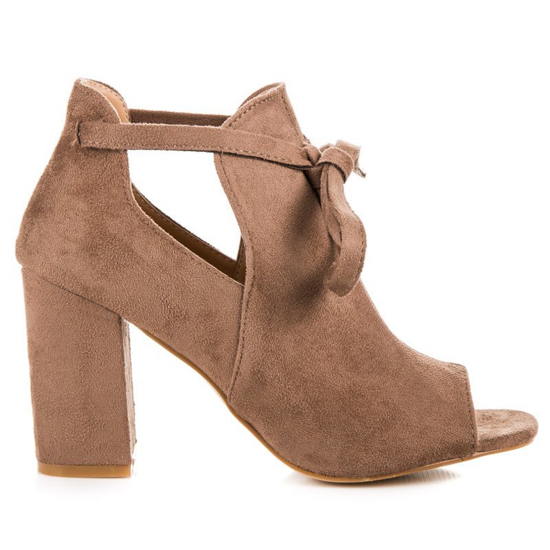 Šněrovací semišové sandály vinceza hnědý