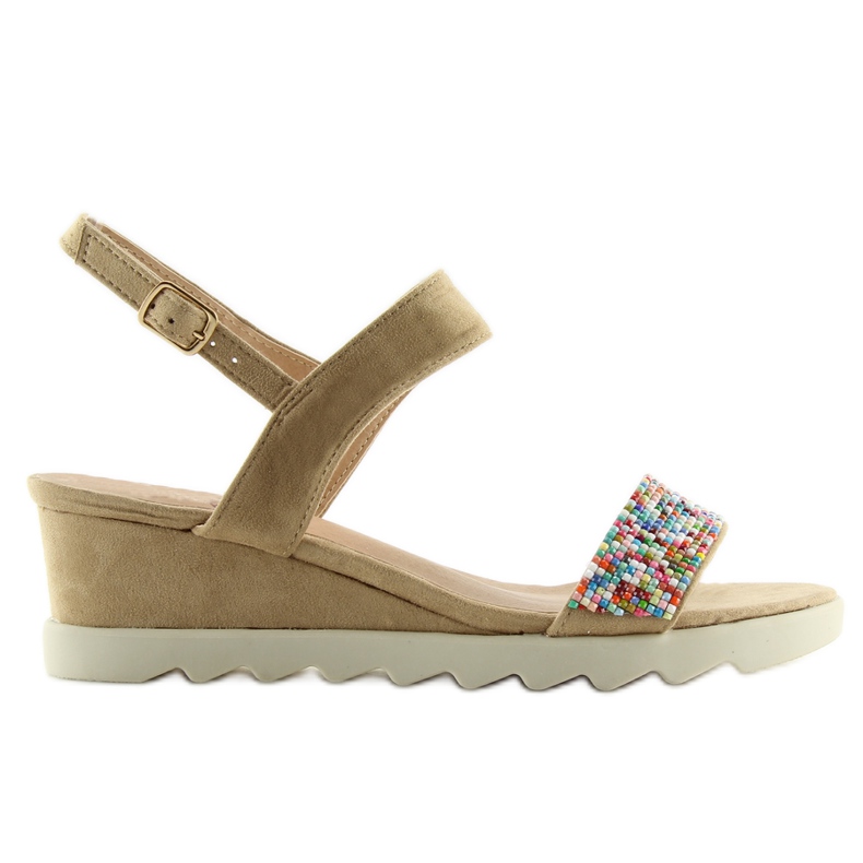 Béžové sandály na nízkém klínovém podpatku béžový