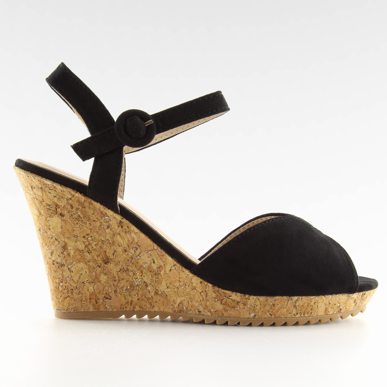 Černé sandály na korkovém klínovém podpatku 3811 černá Černé sandály na korkovém klínovém podpatku 3811 černá