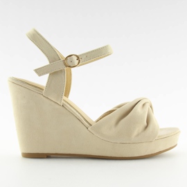 Béžové sandály na klínku JM-M214M béžové béžový
