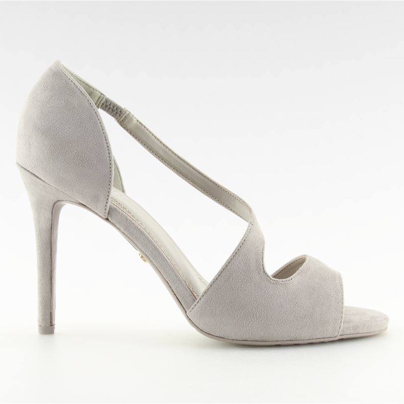 Čerpadla vystavená asymetrická šedá C90 šedá